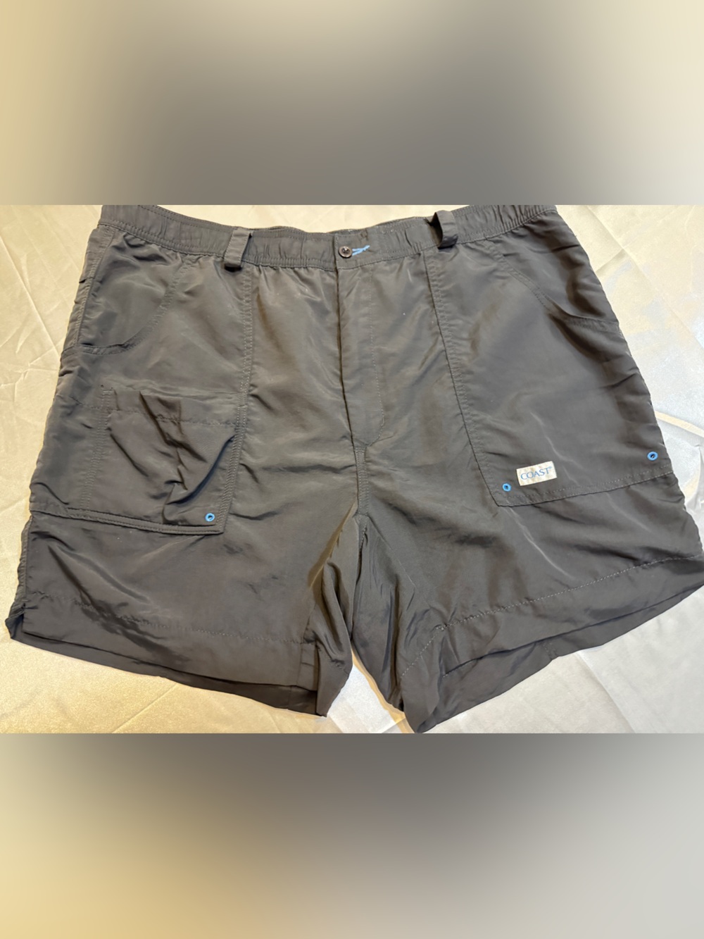NWT Coast Angler’s Men's Blue Cargo Shorts with Utility Pockets Size: XL